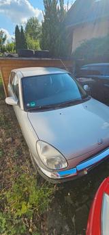 Daihatsu Sirion 1.0 CX  an Bastler oder Export - Daihatsu Sirion aus 2001