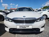BMW 330 d Sport Line WR AHK Navi HiFi Leder Sitzh. - BMW 3er Reihe: Sport Line
