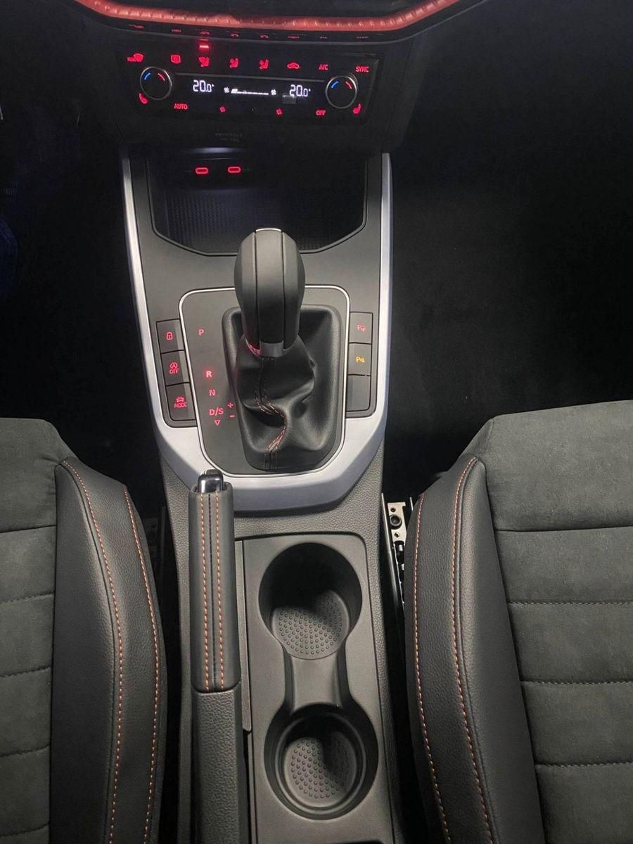 Fahrzeugabbildung SEAT Arona 1.5 TSI FR DSG GARANTIE 5+ACC+AHK+Spurwech