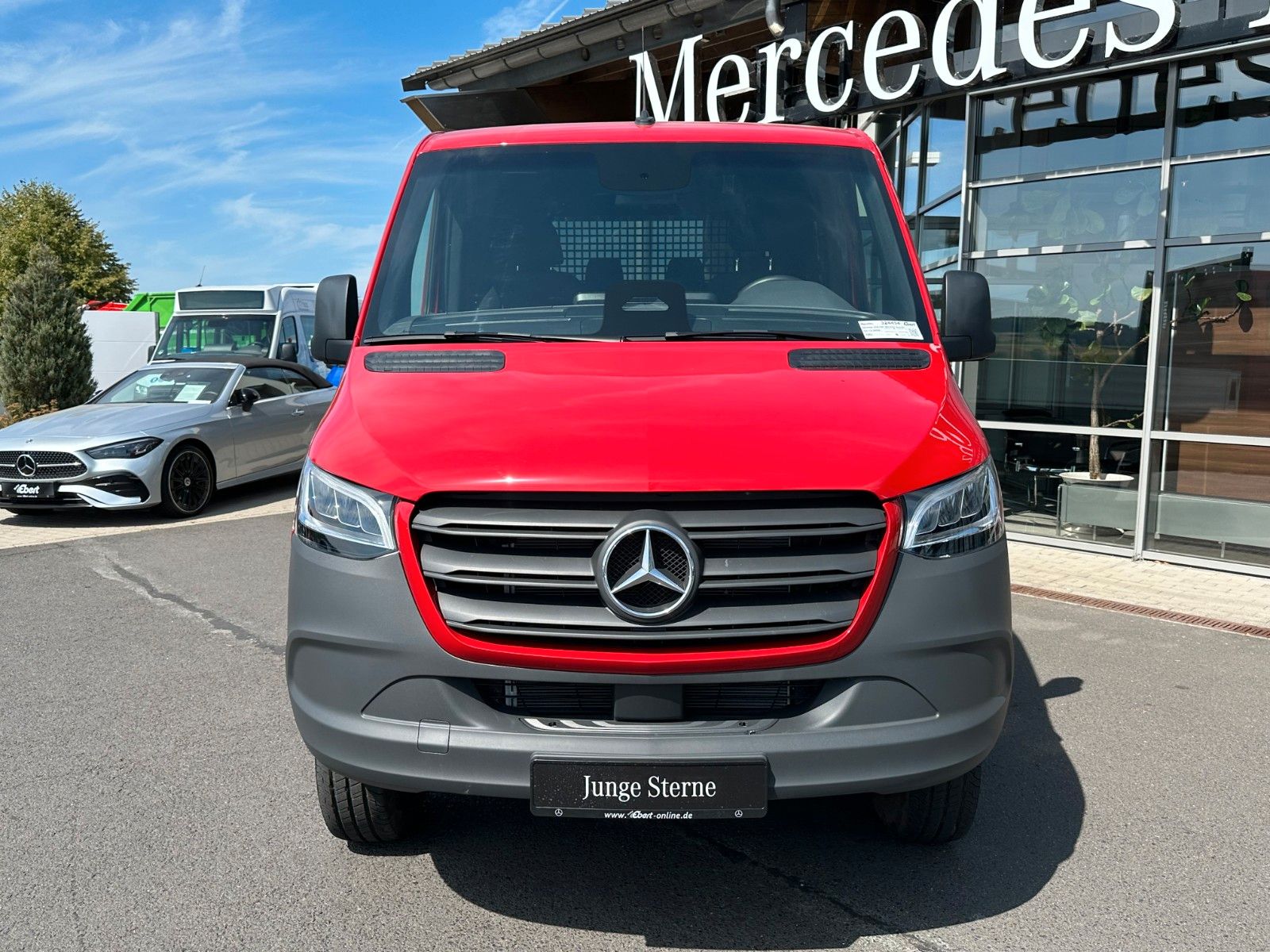 Fahrzeugabbildung Mercedes-Benz Sprinter 319 CDI 4x4 DoKa Klima AHK3,5to
