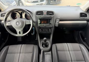 Volkswagen Golf - 8