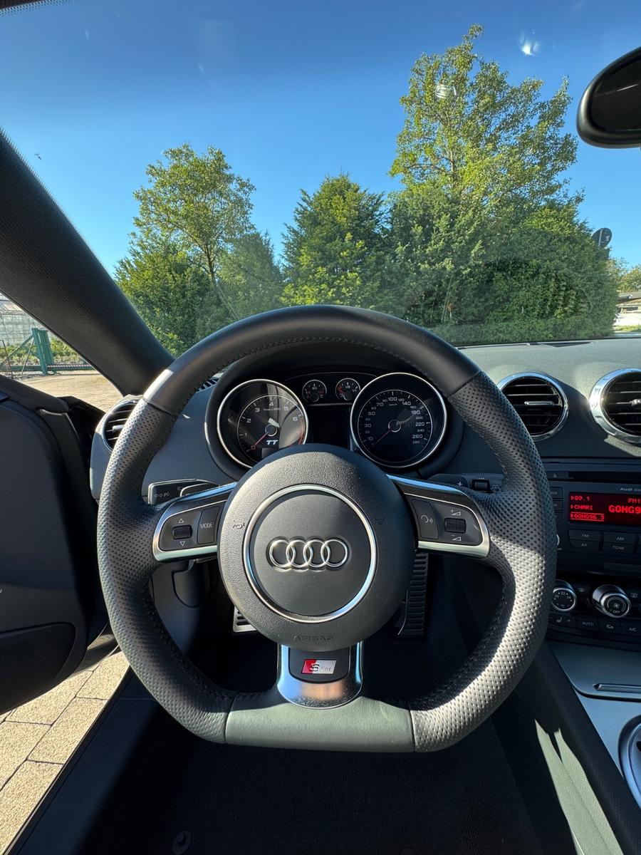 Audi TT Coupe S line 2.0 TFSI Quattro S tronic 7063km