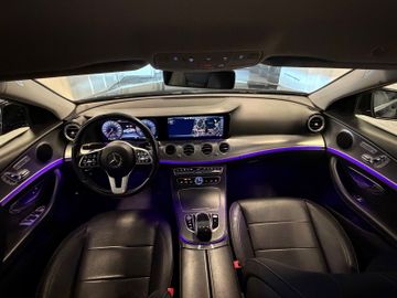 Mercedes E 200 - 3