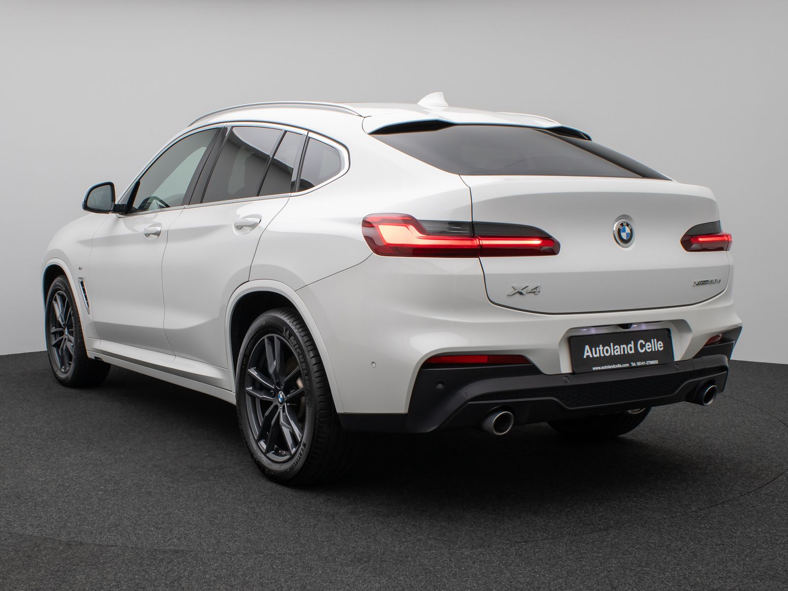 Fahrzeugabbildung BMW X4 xD30d M Sport Kamera Panoram HUD DAB HiFi AHK