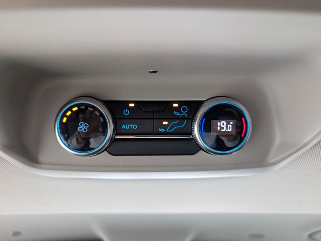 Ford Tourneo Custom Aut L2 Tit X 4WD Standheizung
