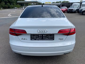 Audi A8 - 7