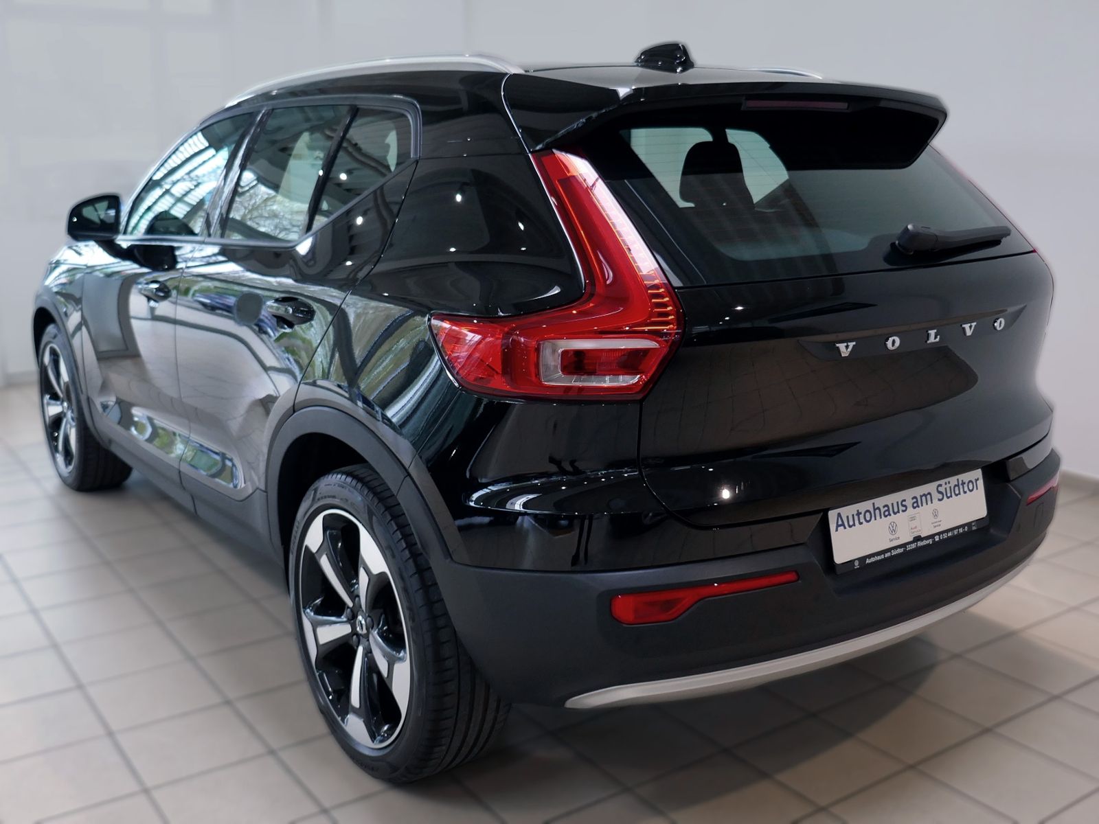 Fahrzeugabbildung Volvo XC40 D3 2WD Momentum Pro | LED AHK PDC GRA