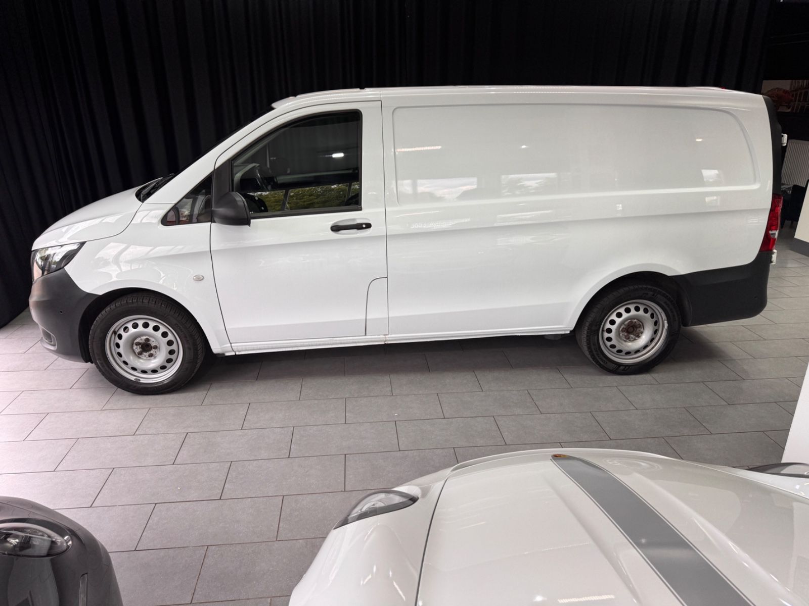 Fahrzeugabbildung Mercedes-Benz Vito Kasten 119 CDI/BT lang|AUTOMATIK|NAVI|AHK