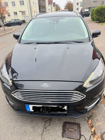 Ford Focus 1.0 Ecoboost Kombilimousine