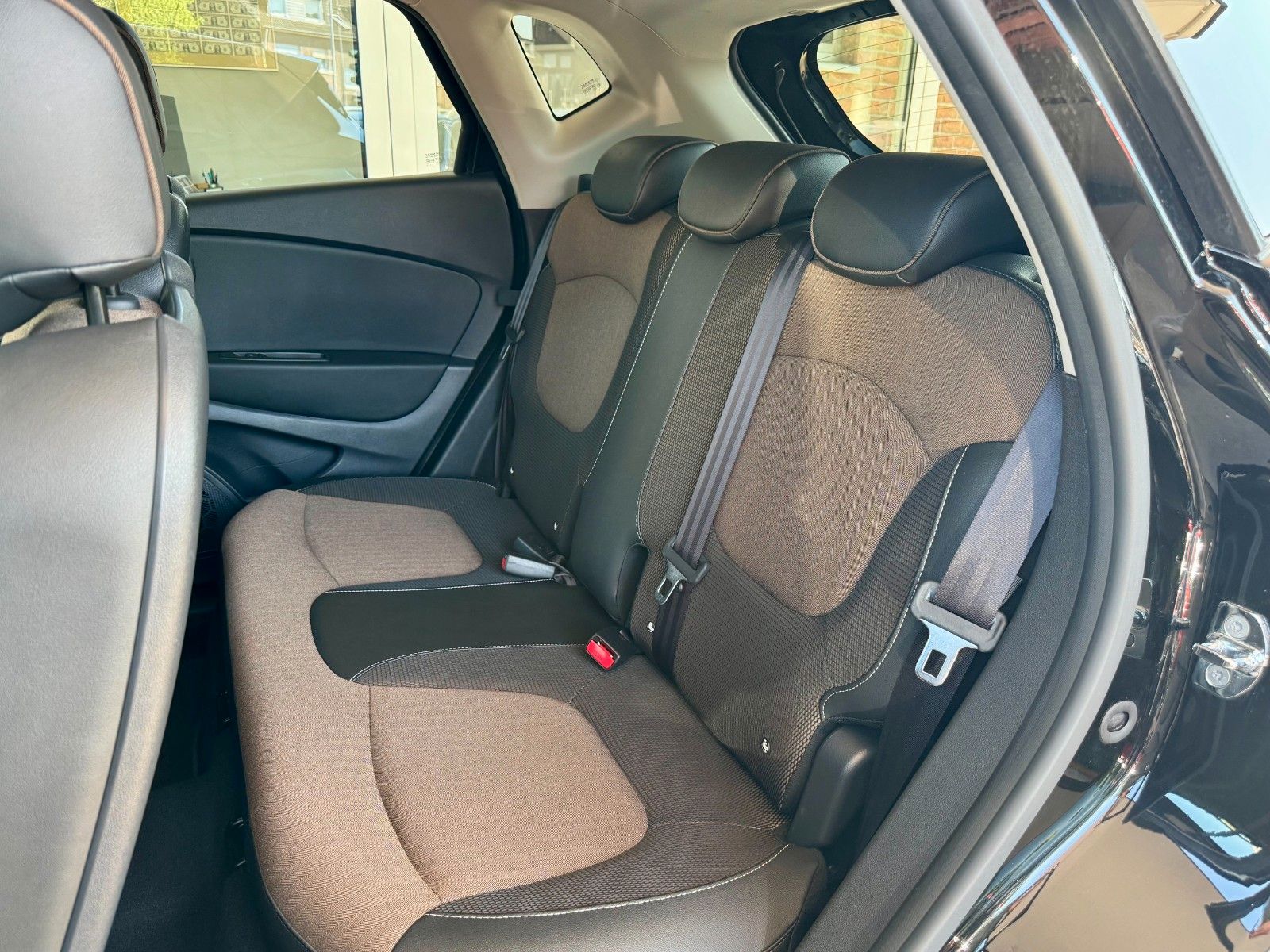 Fahrzeugabbildung Renault Captur Crossborder Navi/Kamera/Panorama/Leder