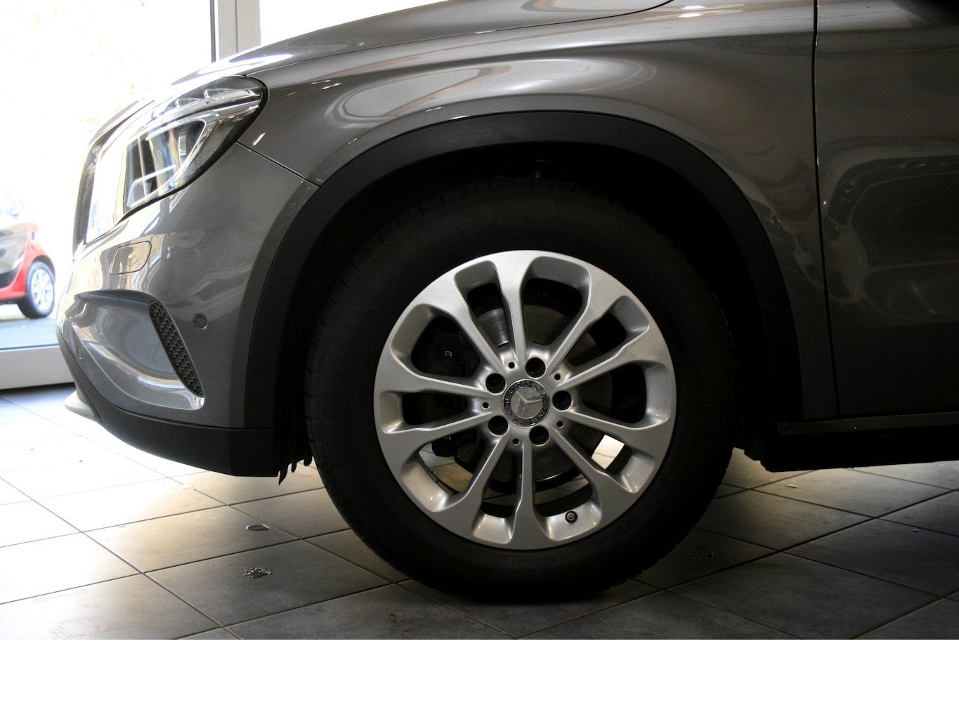 Fahrzeugabbildung Mercedes-Benz GLA 200 d Style *Bi-Xenon*AHK*Euro6*PTS*Navi
