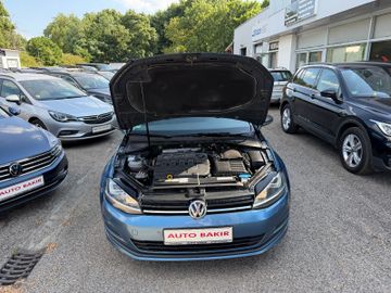 Volkswagen Golf - 5