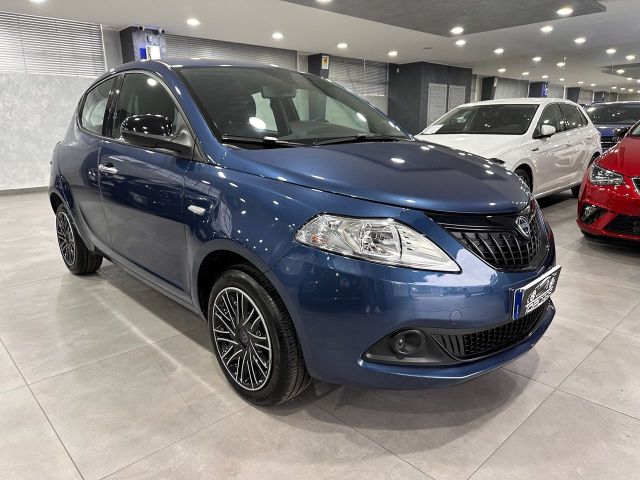 Autres Lancia Ypsilon 1.0 69cv Hybrid 5 porte NEOPATENT