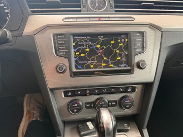 Volkswagen Passat Variant - 8