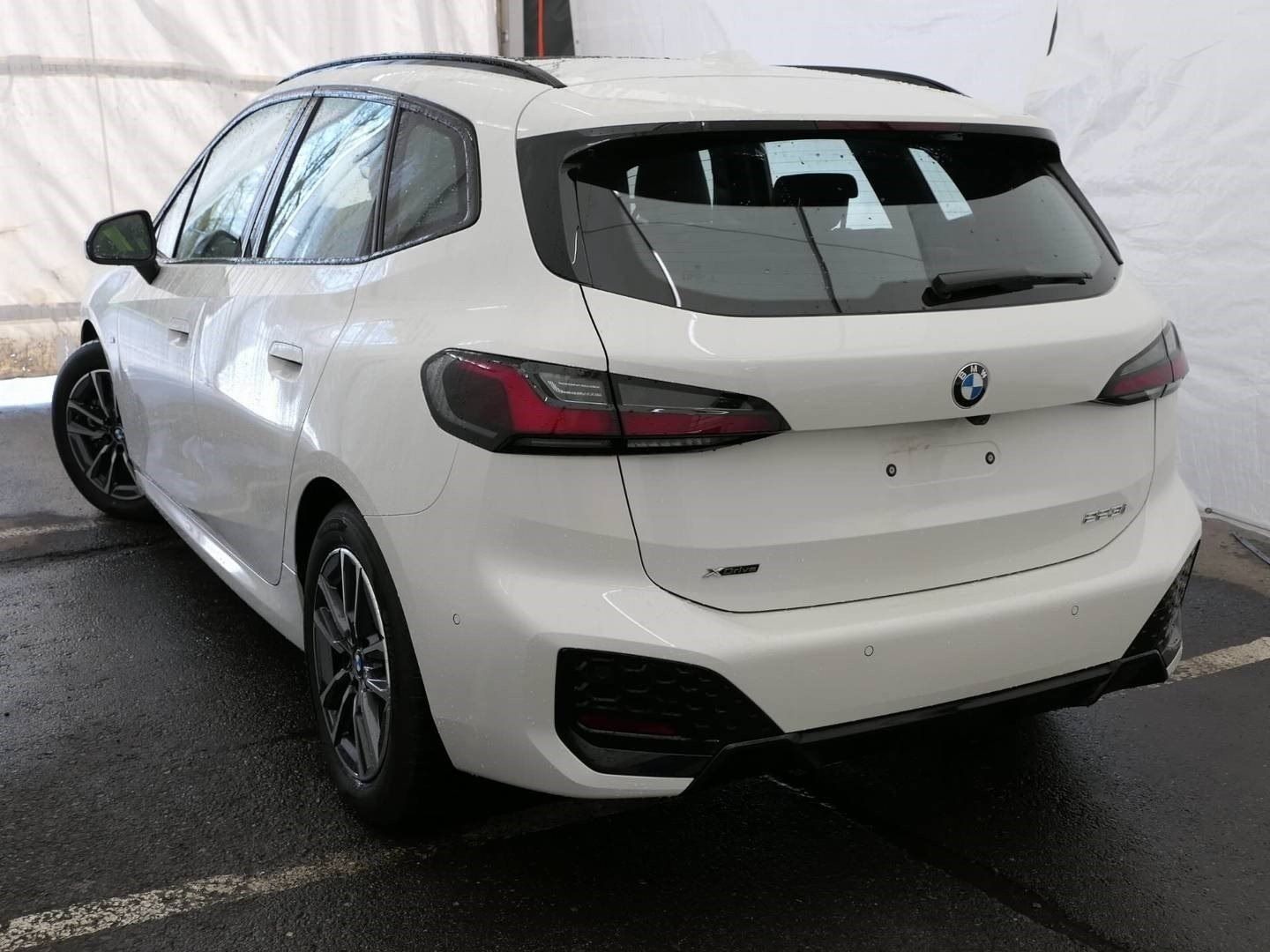 BMW 223 Active Tourer - Bild 2