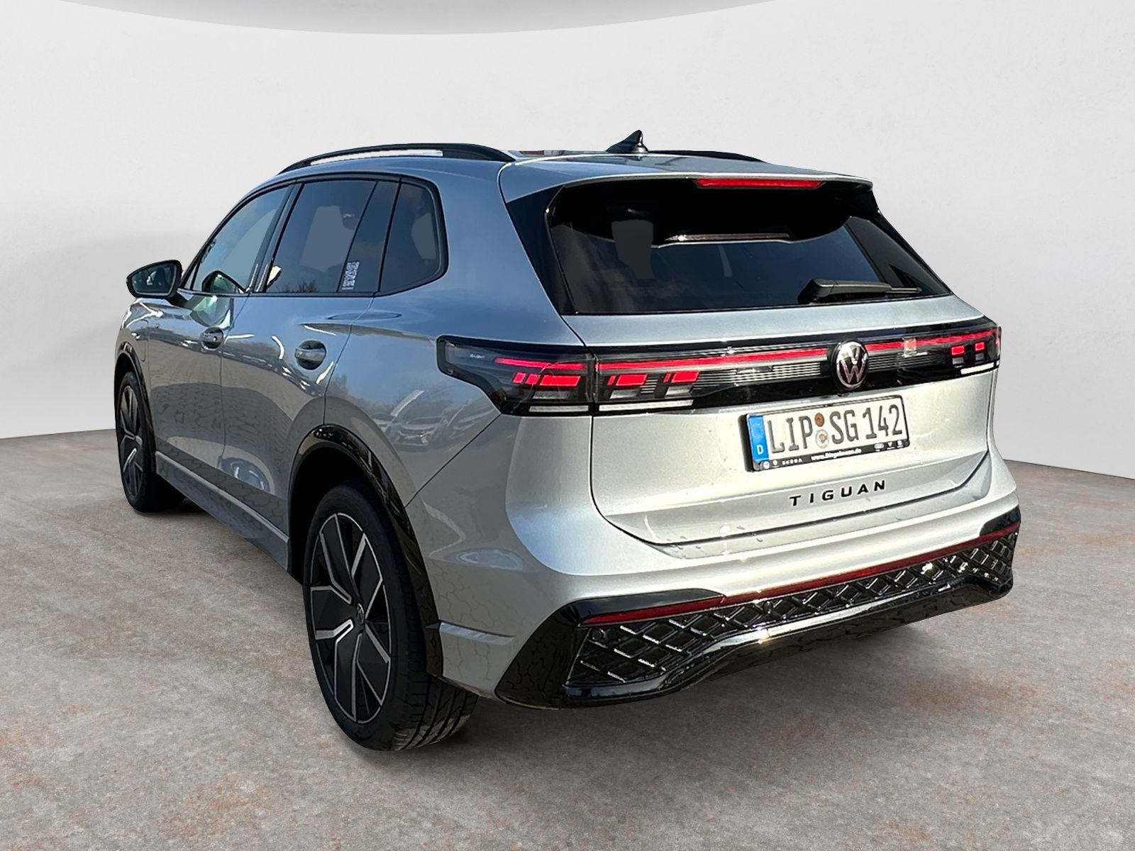 Volkswagen Tiguan 1.5 eHybrid DSG R-Line Black Style IQ Lig foto 4