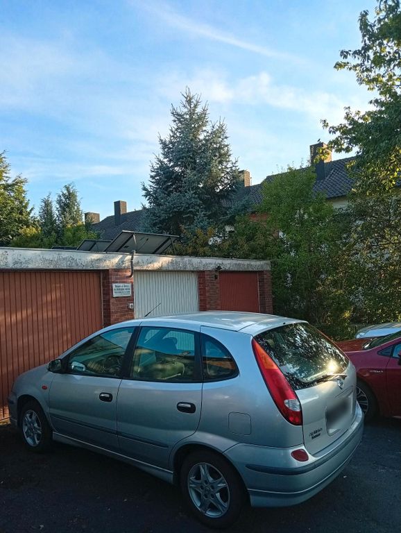 Nissan Almera