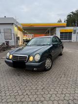 Mercedes-Benz Mercedes E200  W210 Automatik - Mercedes-Benz E 200: Limousine, W210