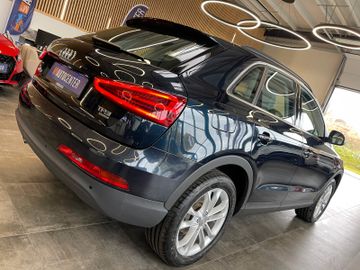 Audi Q3 2.0 TFSI*quattro*BI-XENON*AHK*PDC*SZHZ*