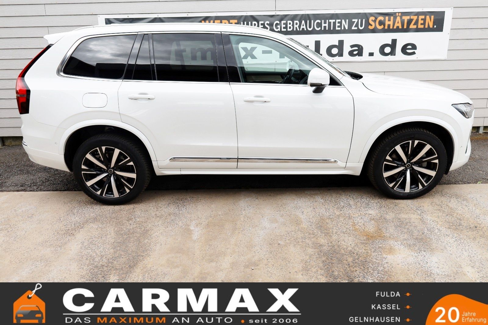 Fahrzeugabbildung Volvo XC90 Plus Bright AWD,7Sitz,4xSH,360°,HUD,ACC,AHK