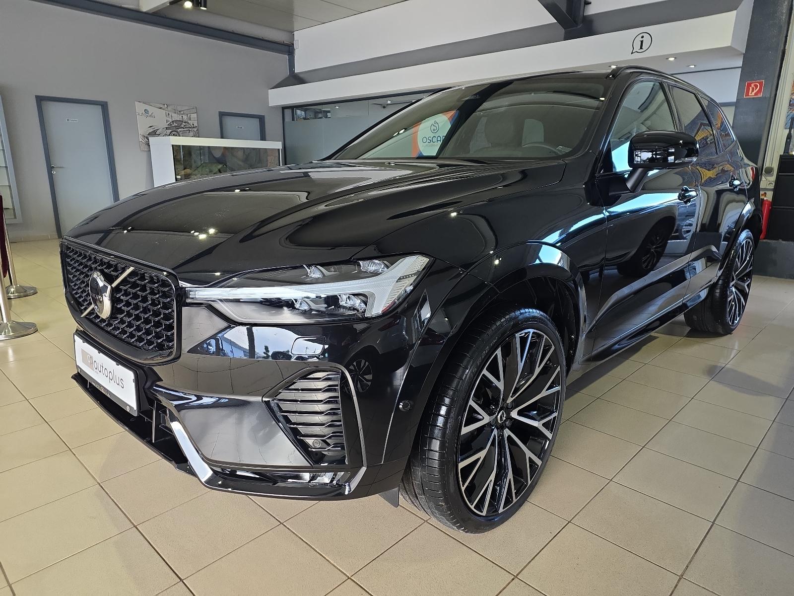 Volvo XC60 B5 R-Design Massage FourC AHK 22Zoll Pano