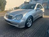 Mercedes-Benz Mercedes Benz C320 - Mercedes-Benz C 320 mit Benzin-Antrieb