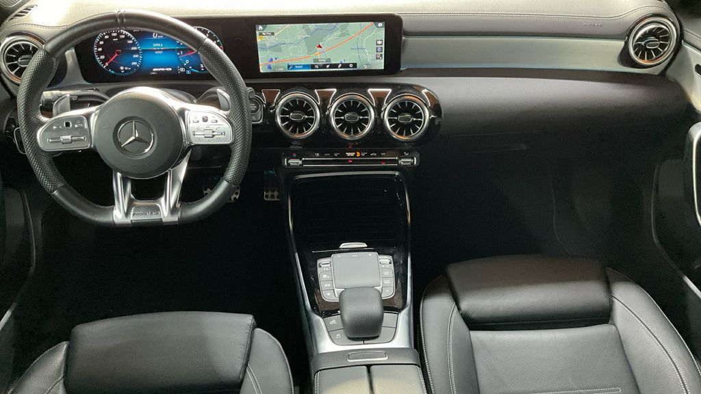 MERCEDES-BENZ A-Class 2022