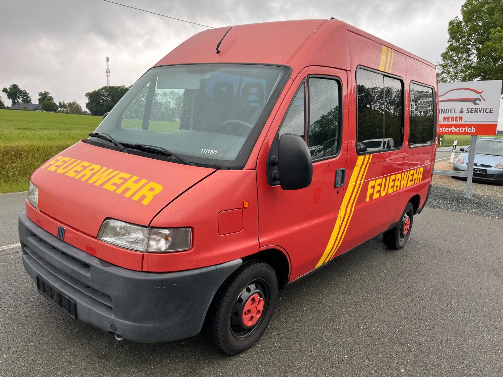 Peugeot Boxer -- 9 Sitze