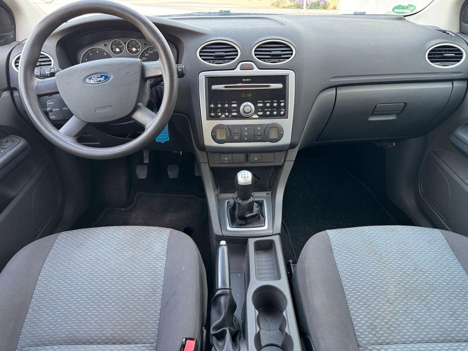 Ford Focus 2006 — фото 10