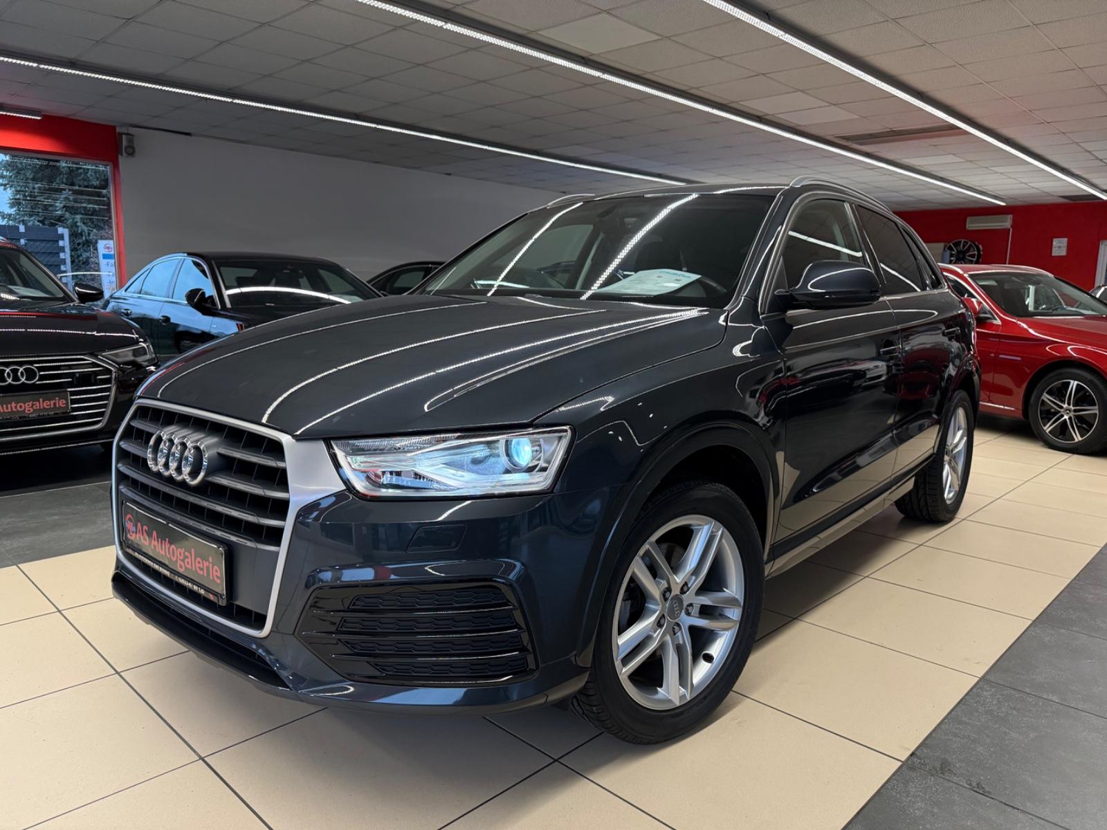 Audi Q3 sport Navi Sportsitze Xenon