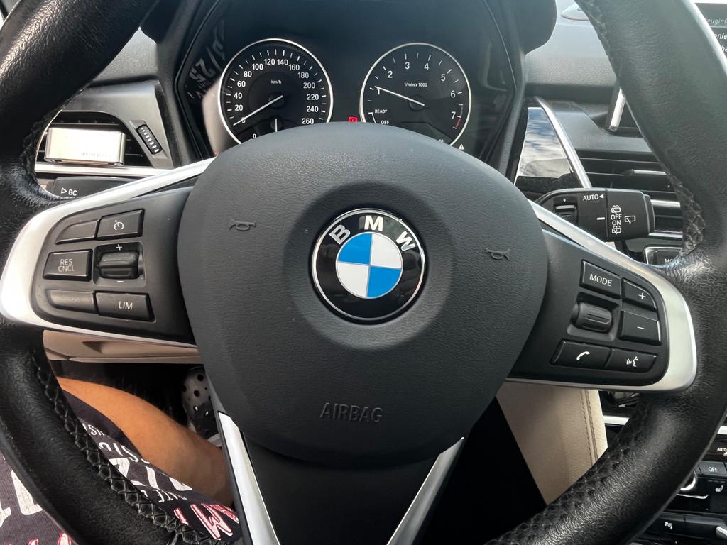 BMW 220