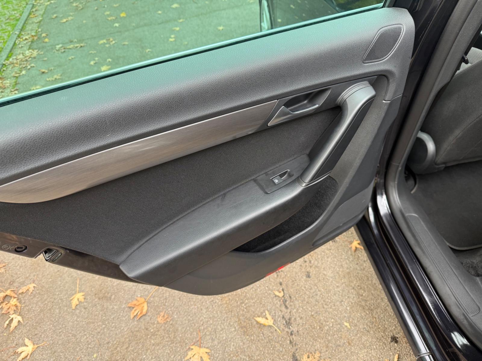 Volkswagen Passat 2014 — photo 9