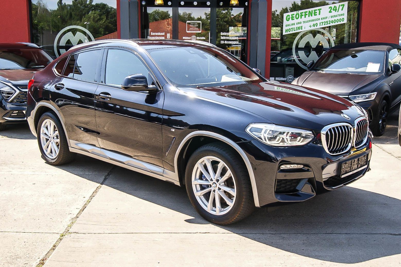 Fahrzeugabbildung BMW X4 xDrive 20 d M Sport X HUD ANHZV STHZG PANO