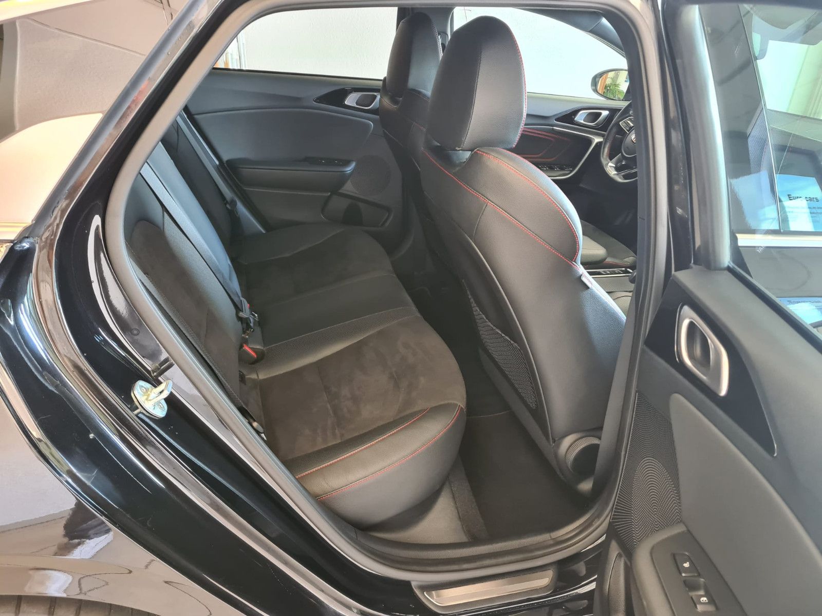 Fahrzeugabbildung Kia pro cee'd / ProCeed / 1. Hand / KAMERA / LED