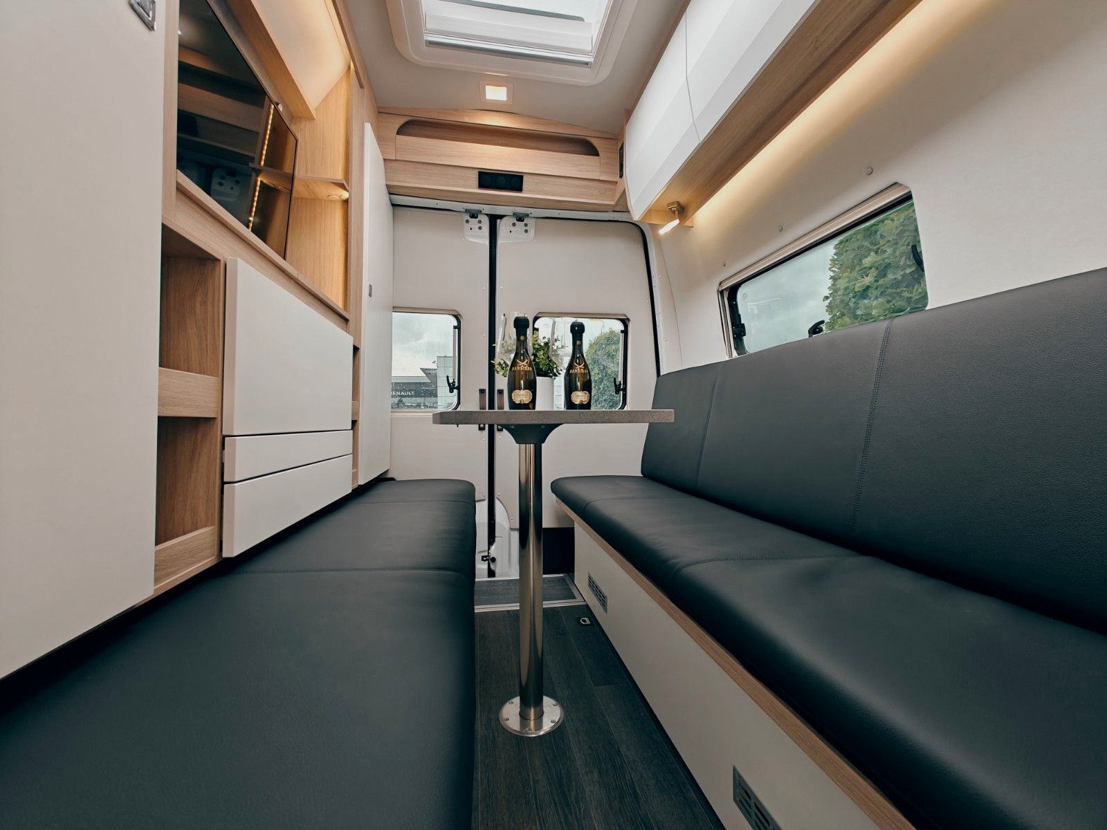 Fahrzeugabbildung Frankia YUCON 7.0 4x4 LOUNGE X by palmo