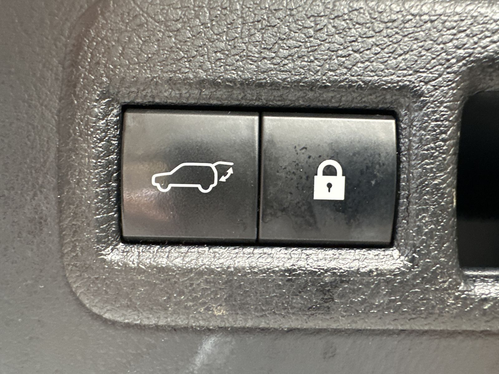 Fahrzeugabbildung Lexus NX 300h AWD Executive NAV+LED+SHZ+KAMERA+1HD+PP