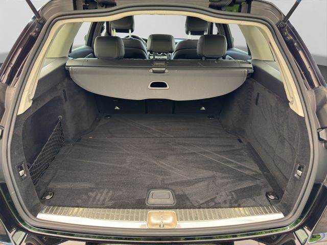 Fahrzeugabbildung Mercedes-Benz C 200 Td Avantgarde LED+Kamera+CarPlay+DAB+AHK