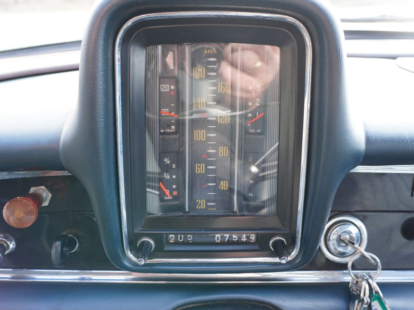 Fahrzeugabbildung Mercedes-Benz 200