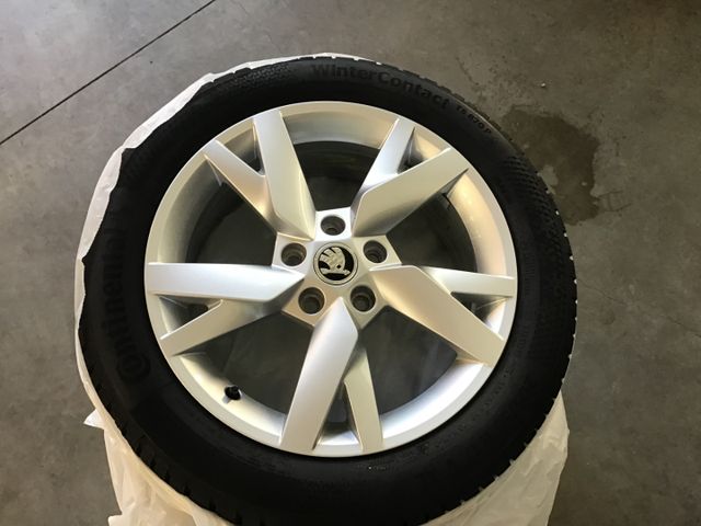 Fahrzeugabbildung Skoda Octavia Style Combi 2.0 TDI DSG/Navi/AHK/HUD/ACC