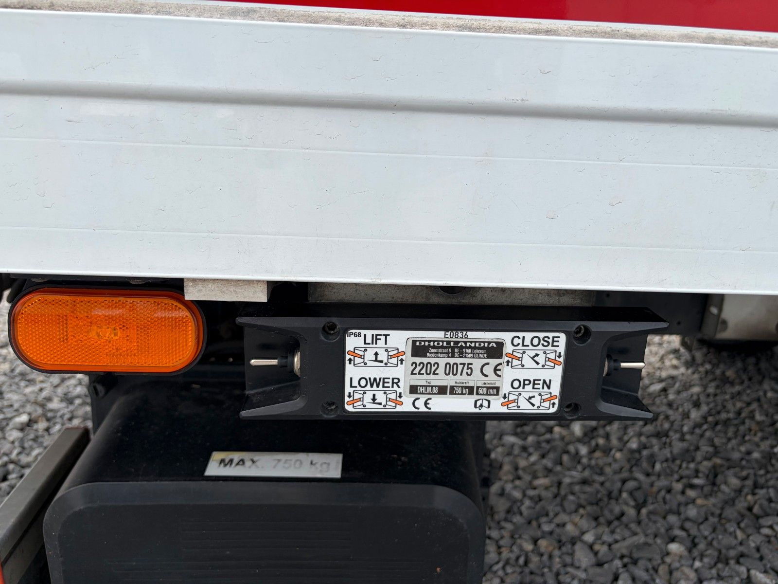 Fahrzeugabbildung Ford Transit Koffer 350 L4 Einzelkabine LBW