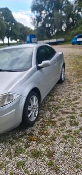 Renault Megane Coupé-Cabriolet Privilege 1.9 dCi FAP... - Renault Megane mit Diesel-Antrieb: Cabrio, 1.9