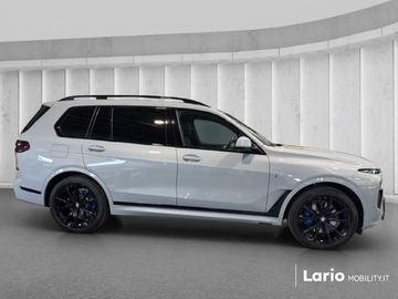 BMW X7 - 6
