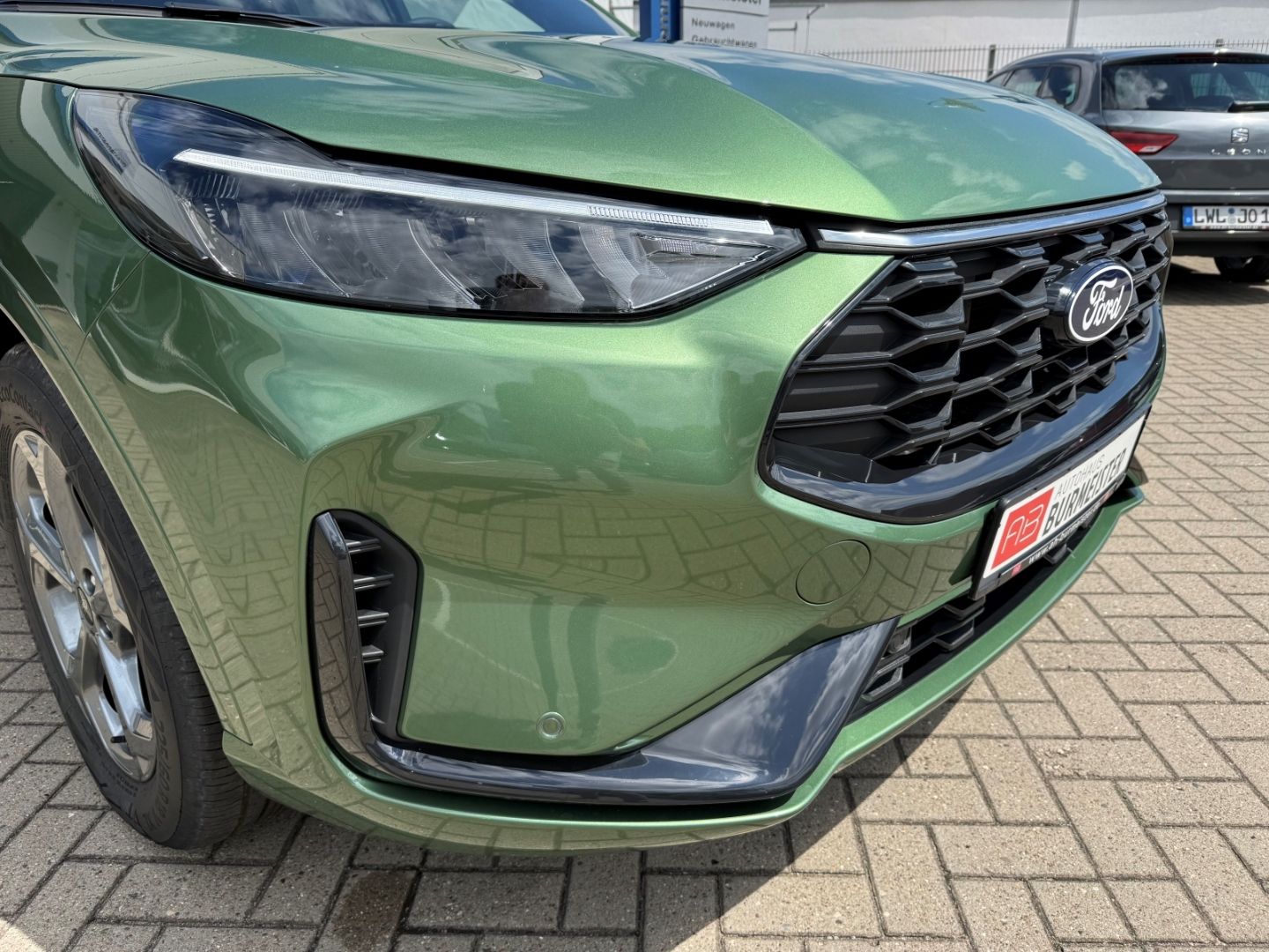 Fahrzeugabbildung Ford Kuga ST-Line Sport 5J AHK Navi Digi Co LED CarPl