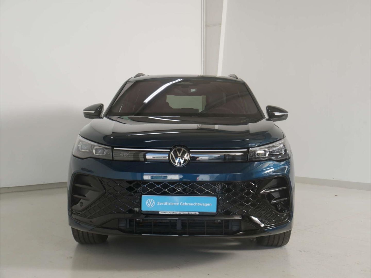 Volkswagen Tiguan 1.5 eHybrid R-Line Black Style PANO AHK foto 3
