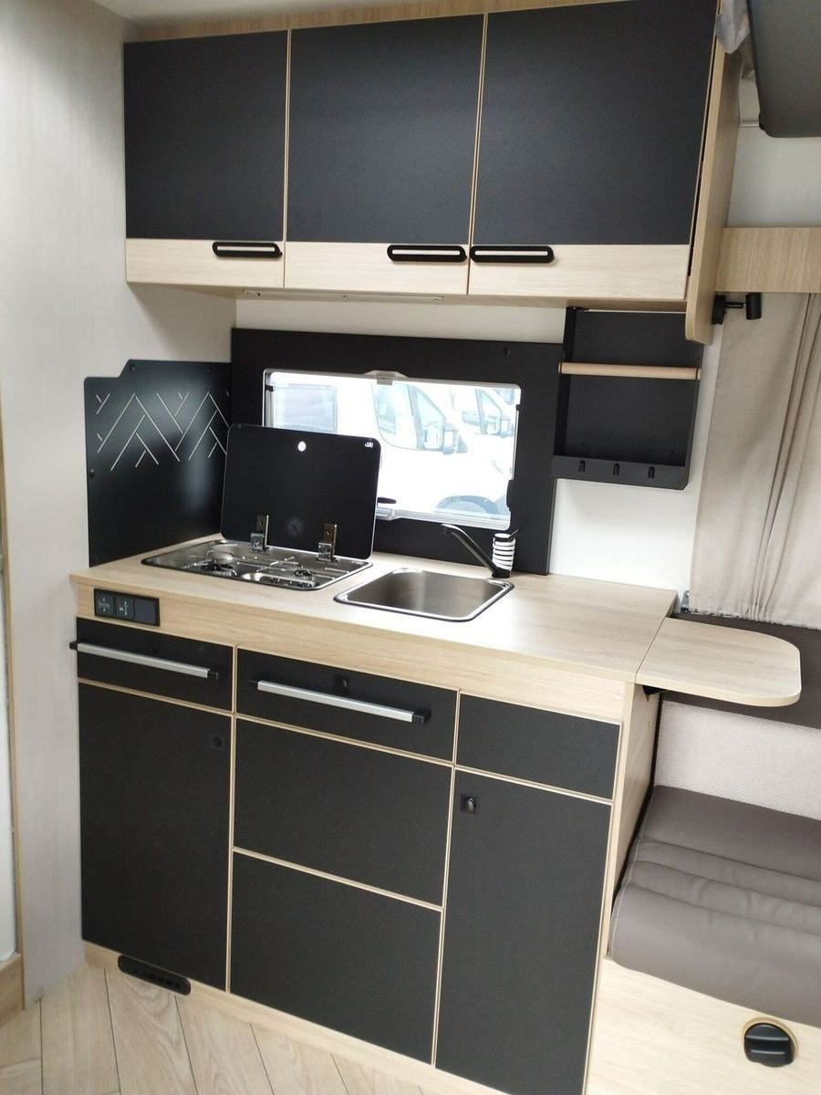 Fahrzeugabbildung Chausson Teilintegriert Titanium Line 640 mit AHK