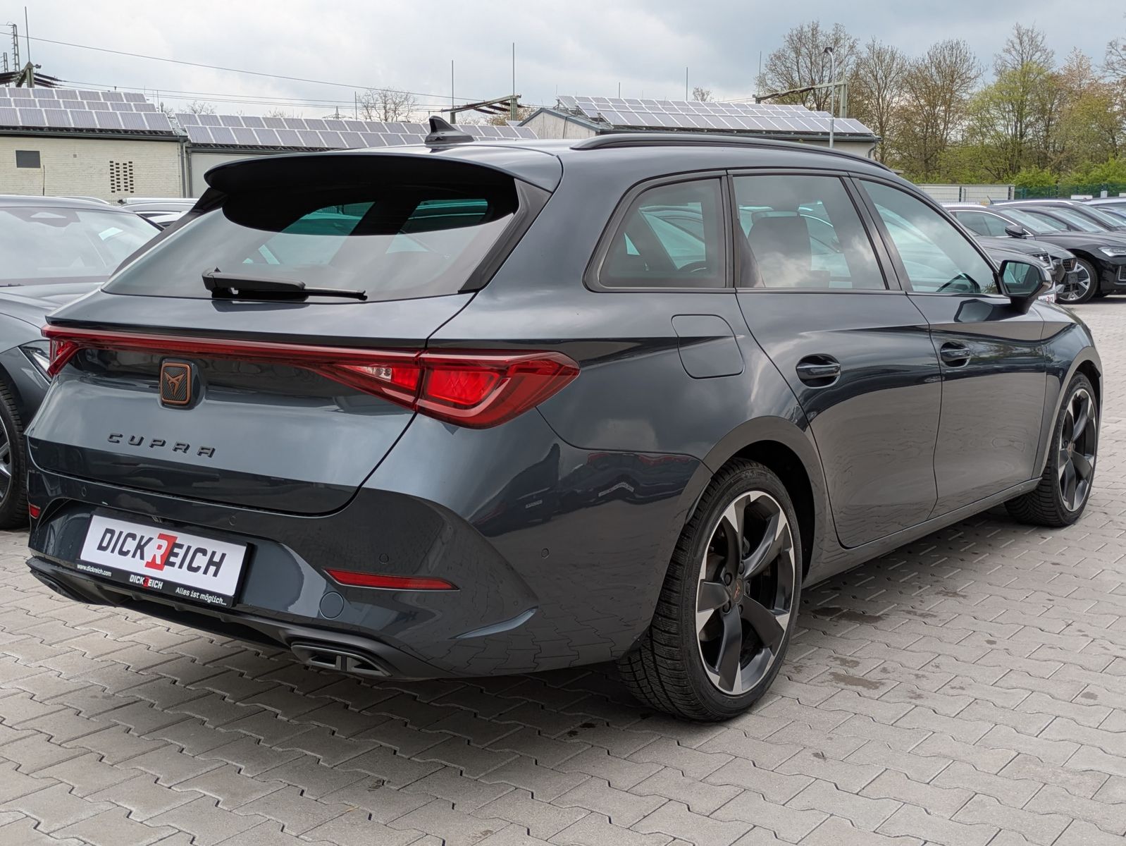 Fahrzeugabbildung CUPRA Leon 1.5 eTSI DSG MATRIX-LED*ACC*AHK*KAMERA*18"