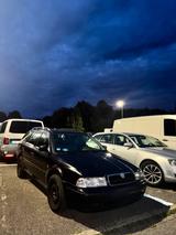 Skoda Octavia 2.0 Automatik \Tüv 05/27||Ta... - Skoda Octavia aus 2000: Kombi