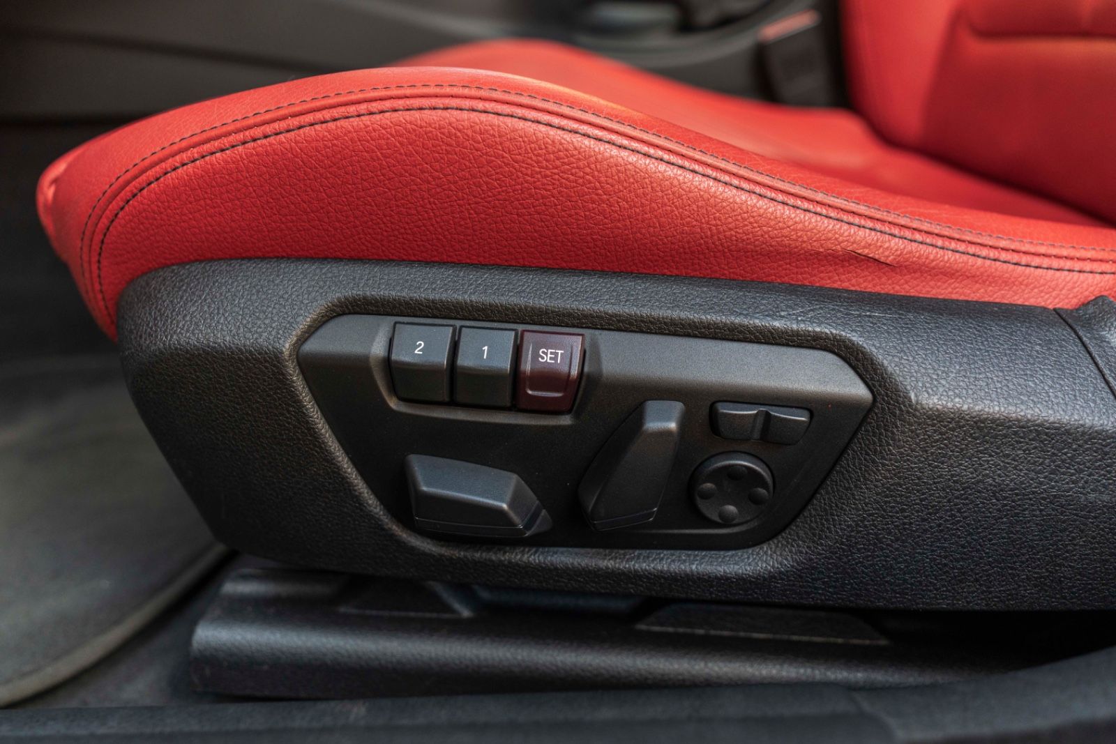 Fahrzeugabbildung BMW 435IX GC M-PERFORMANCE HUD H&K KAM NAV ALC