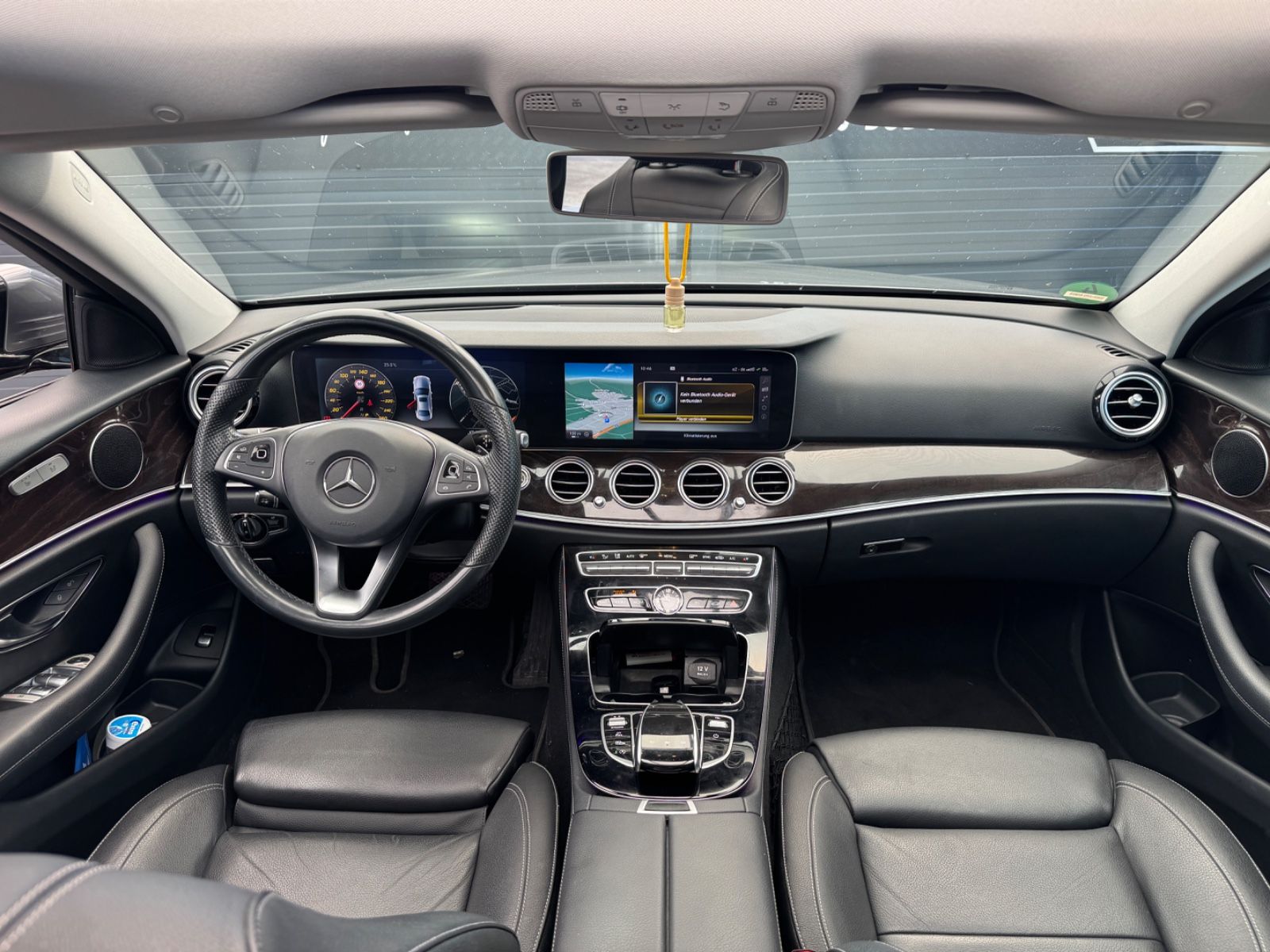 Mercedes-Benz E 220 Limo HUD/360K/ABS.T/SPUR/PANO foto 9