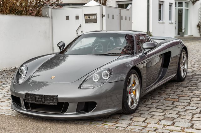 Porsche Carrera GT -